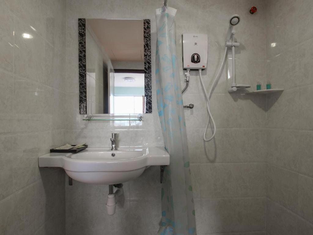 Hotel Zamburger Grand City Malacca Εξωτερικό φωτογραφία