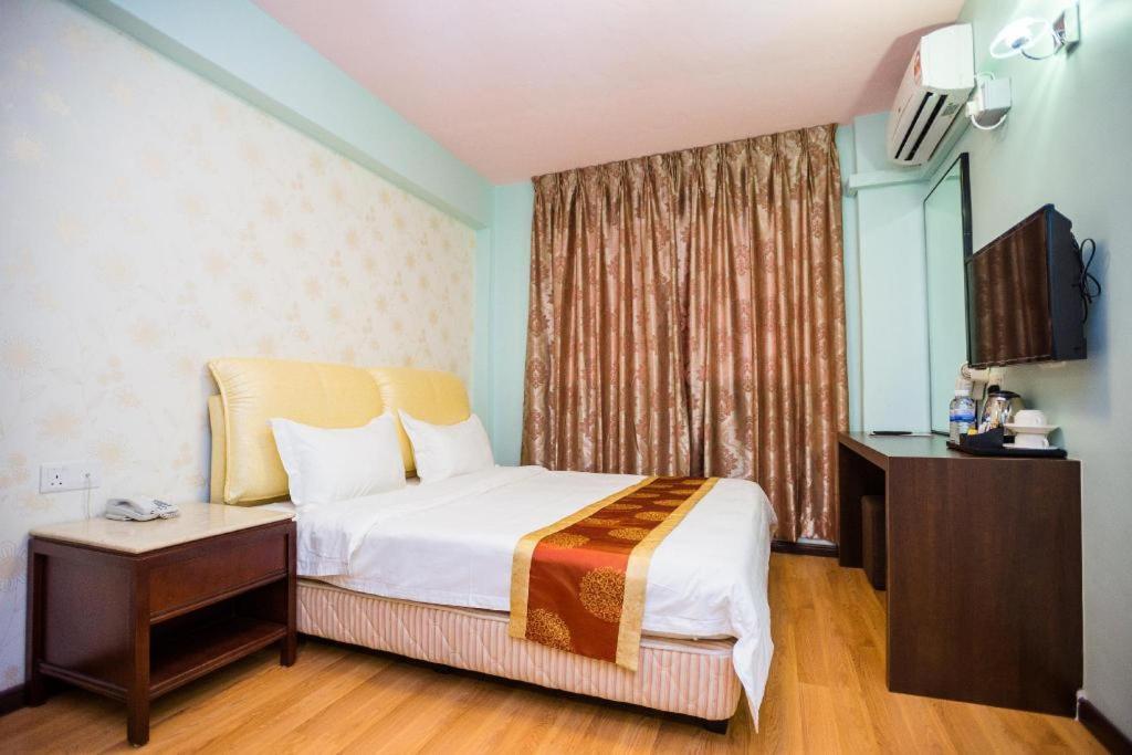 Hotel Zamburger Grand City Malacca Εξωτερικό φωτογραφία